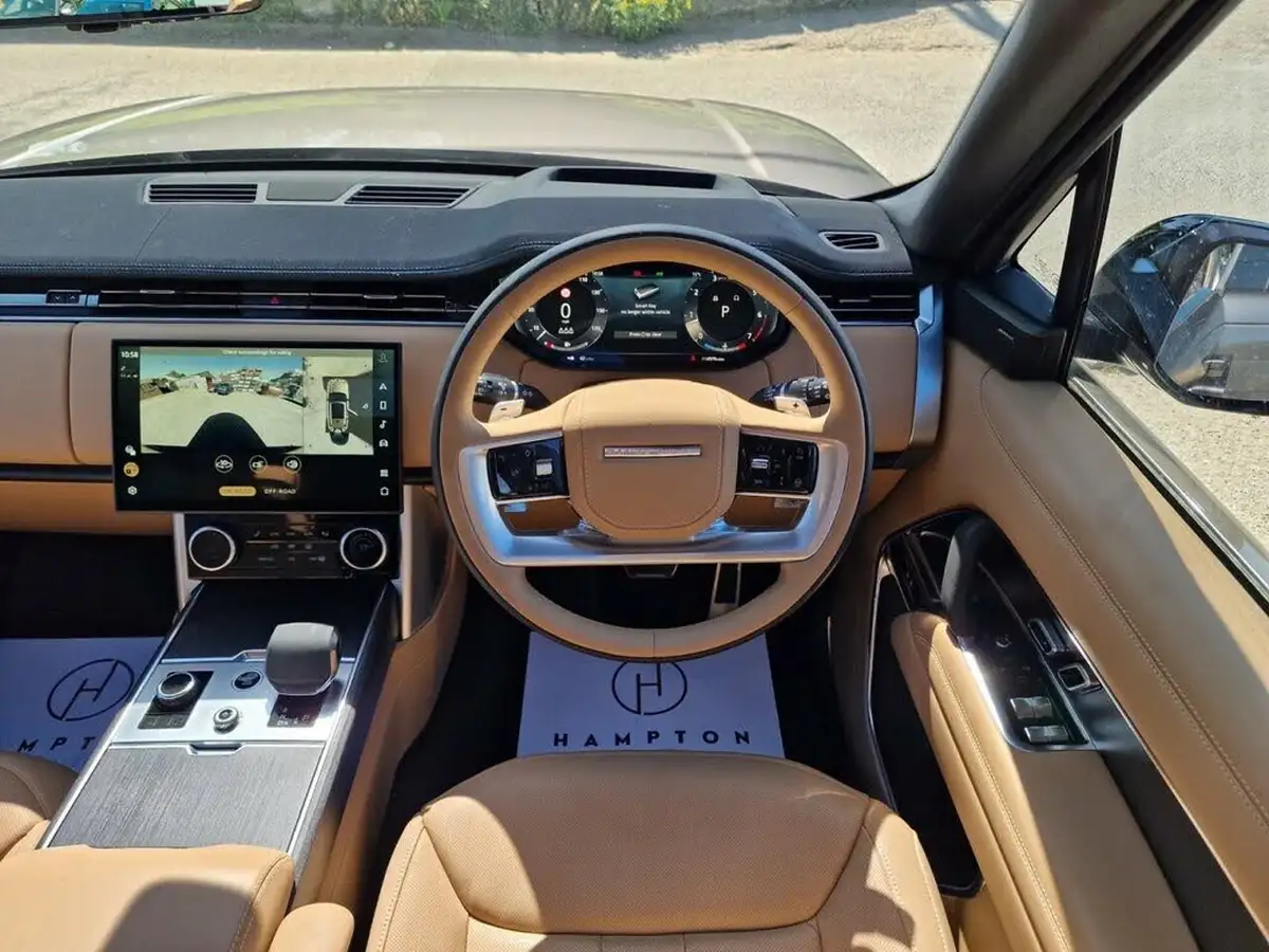 2023-land-rover-range-rover-30-p400-hse-big-9