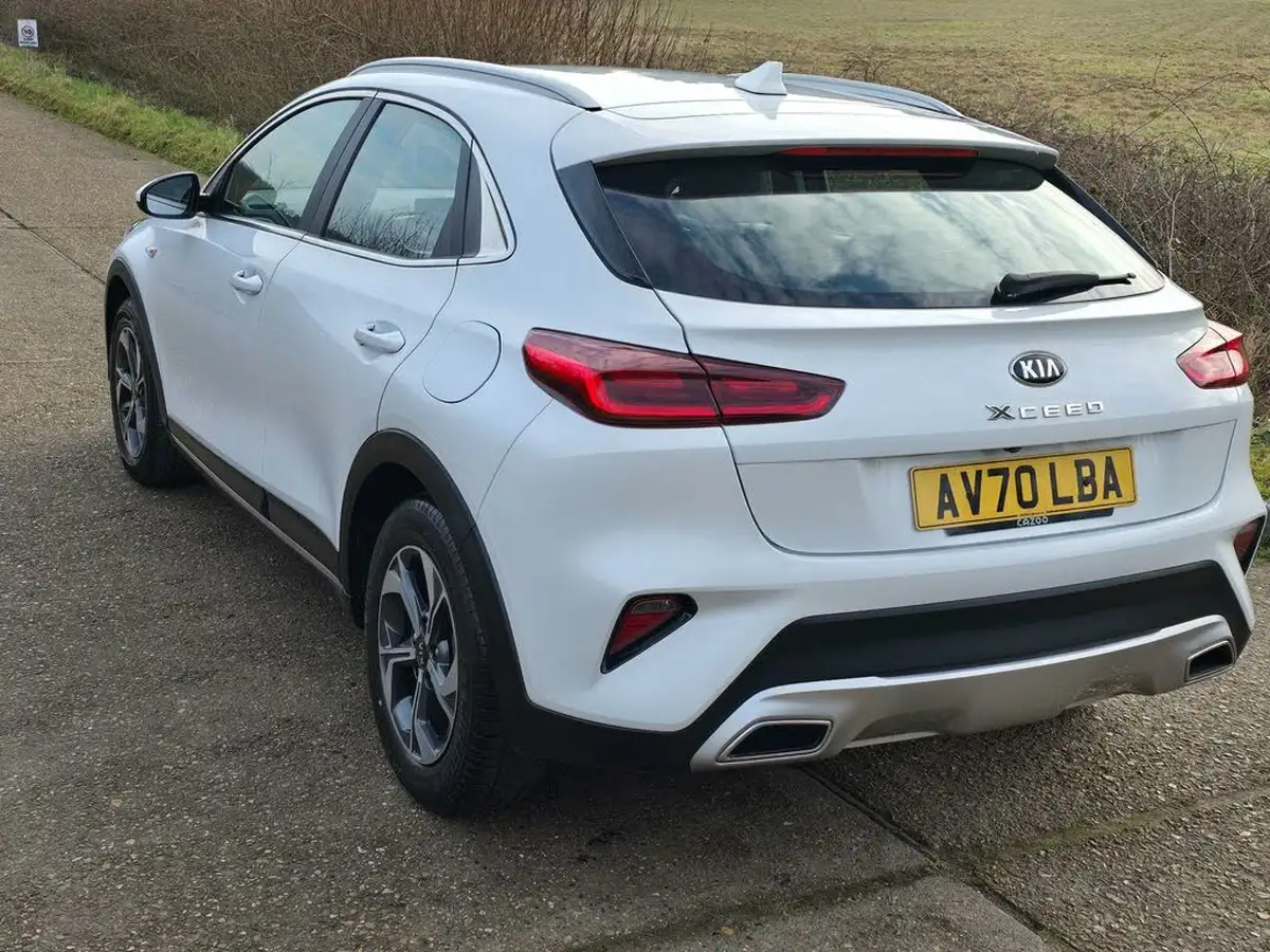 2020-kia-xceed-10-t-gdi-2-big-9