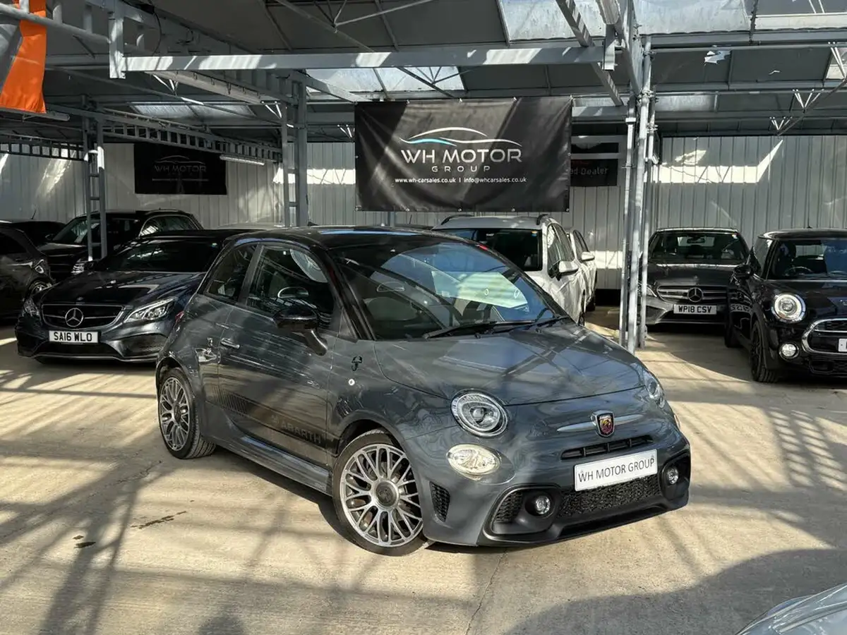 2017-abarth-595-14-tjet-big-18