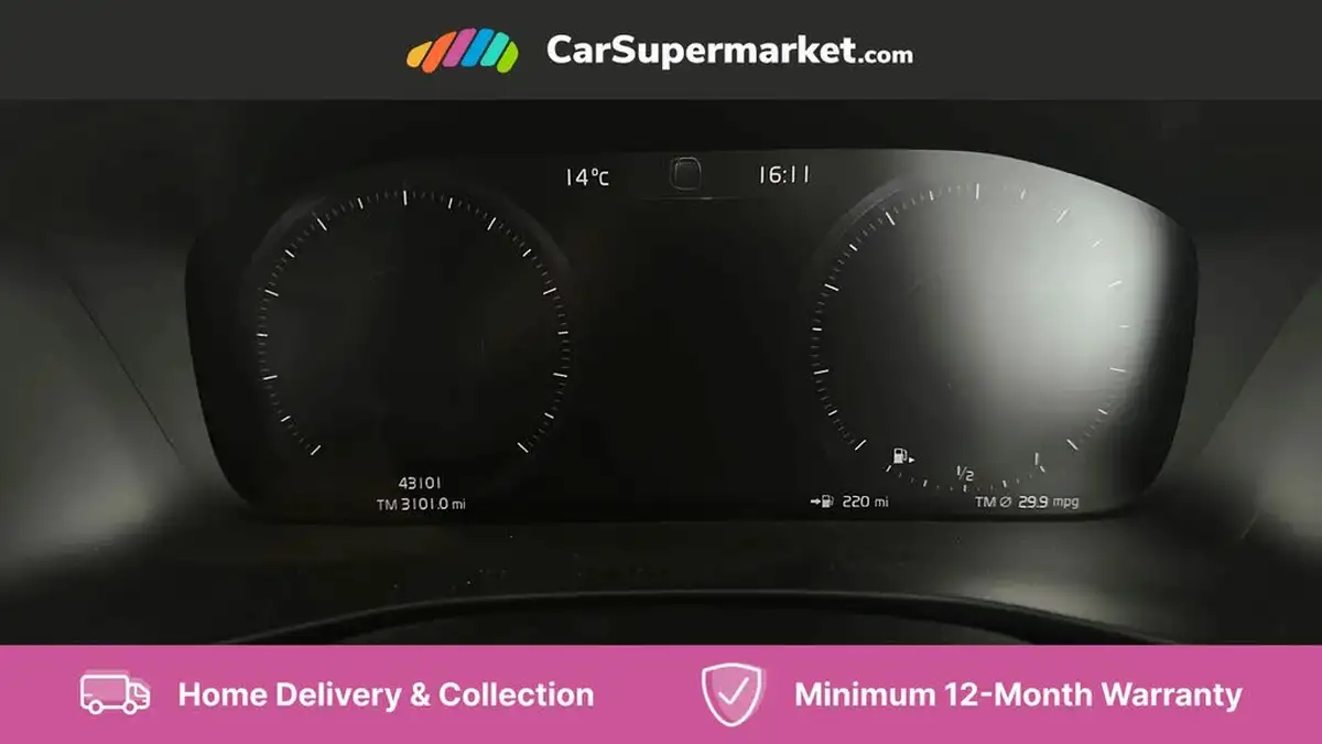2021-volvo-xc40-15-t3-momentum-161bhp-auto-big-14