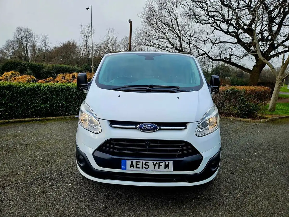 2015-ford-transit-custom-22tdci-330-l2h1-trend-125ps-panel-van-big-9
