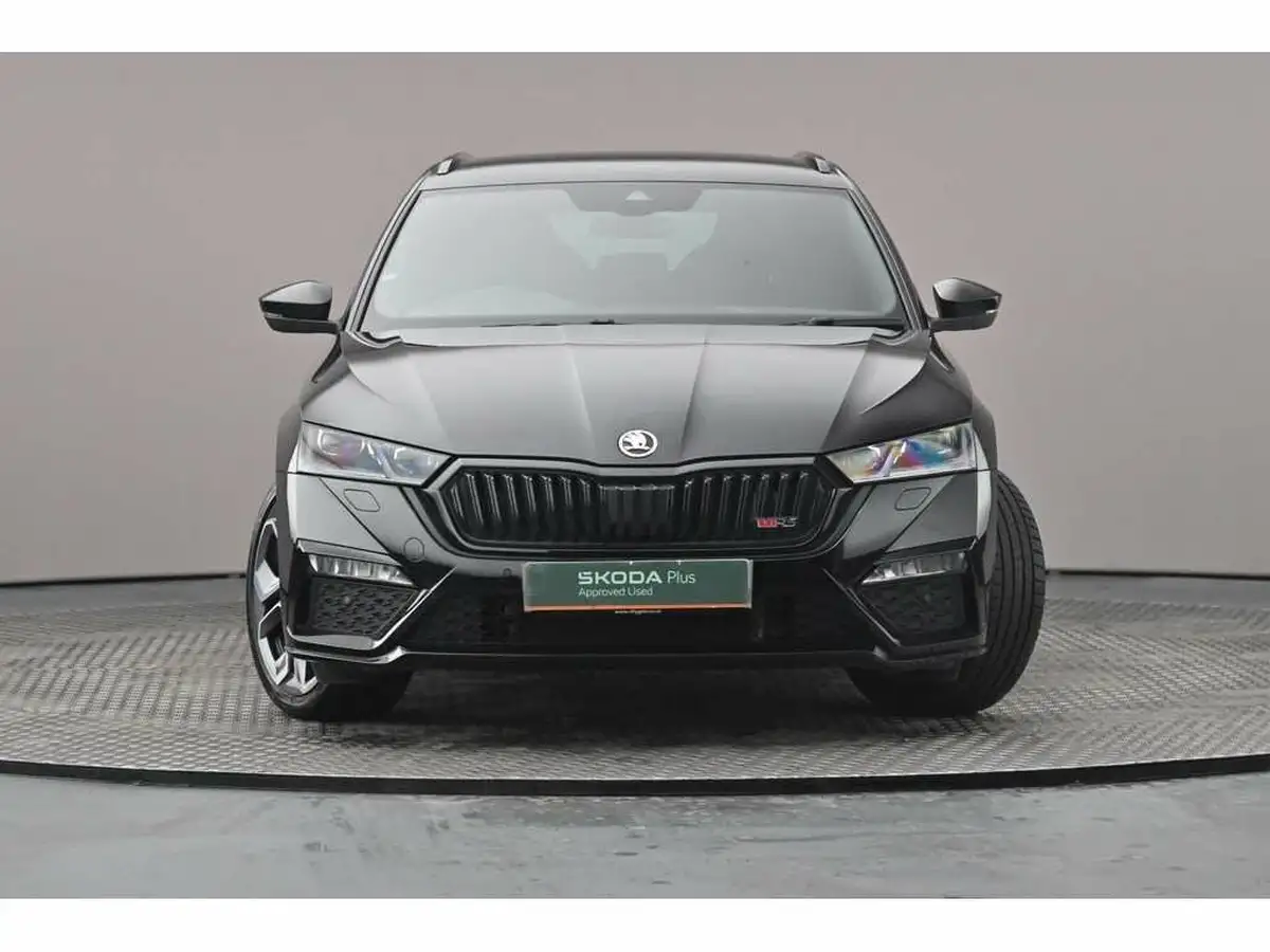 2024-skoda-octavia-20tdi-vrs-estate-big-6