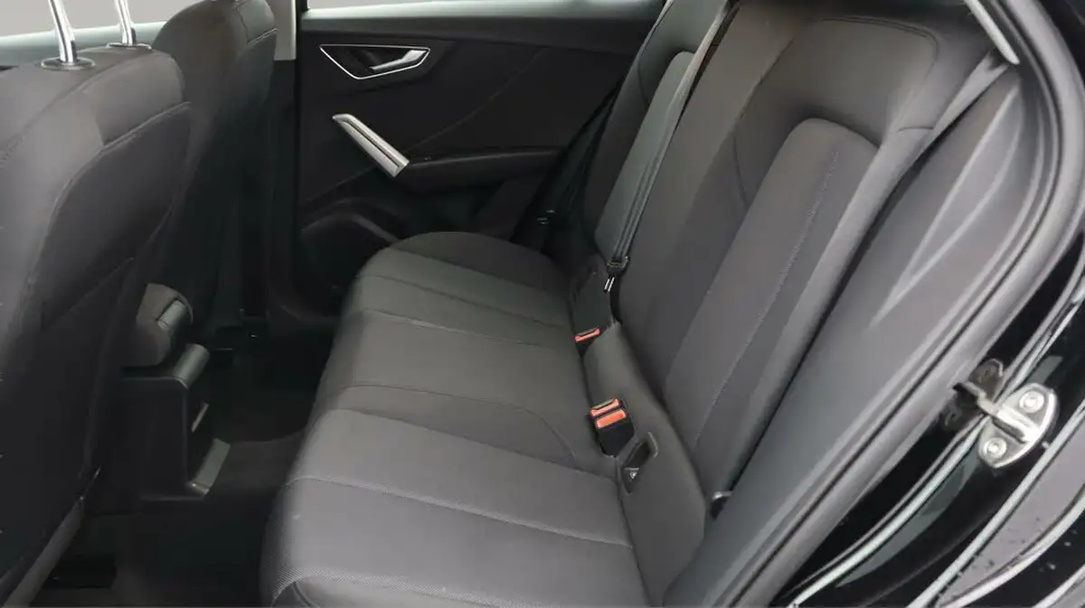 2022-audi-q2-10-30-tfsi-technik-big-15