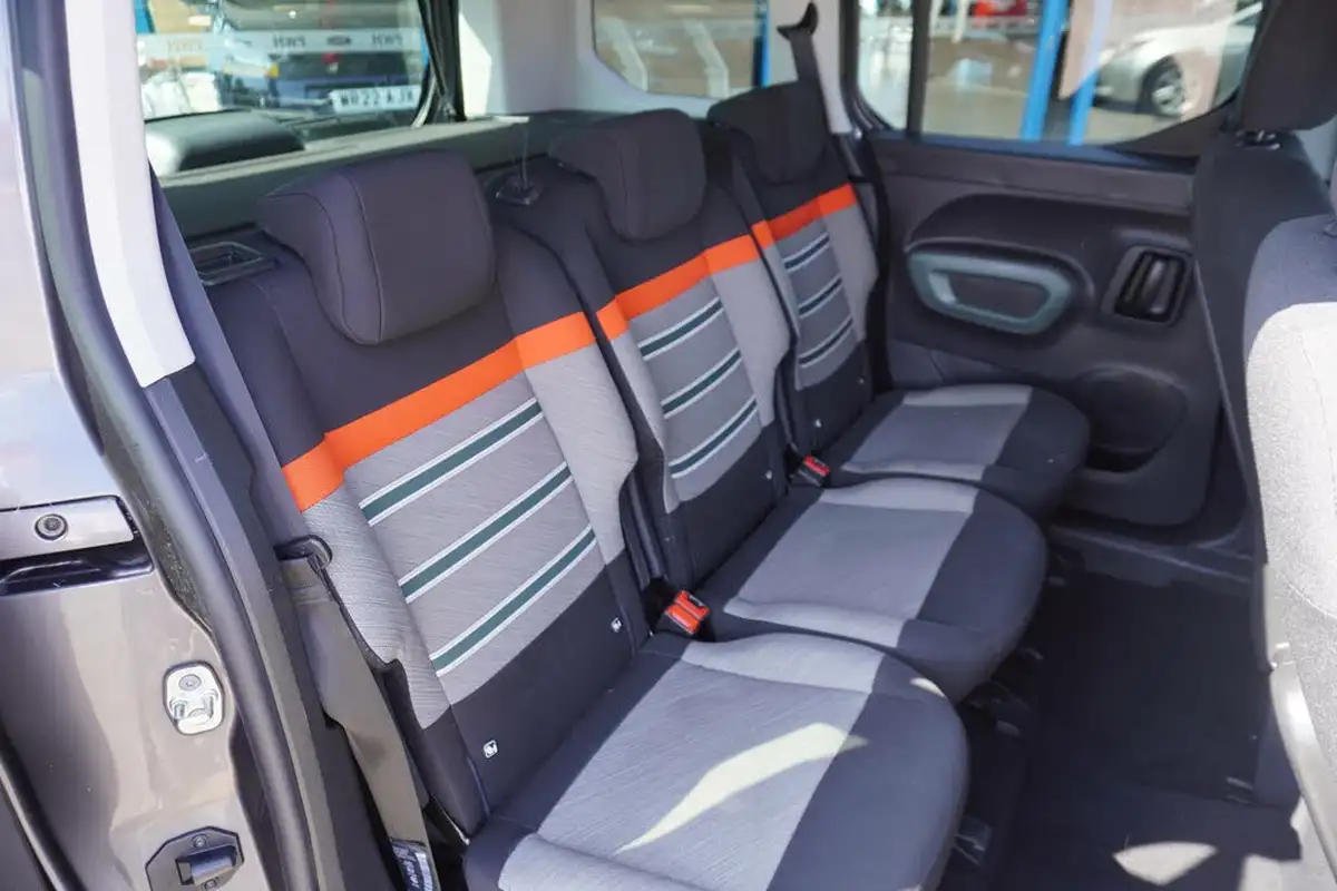 2023-citroen-berlingo-e-flair-xtr-m-size-big-8