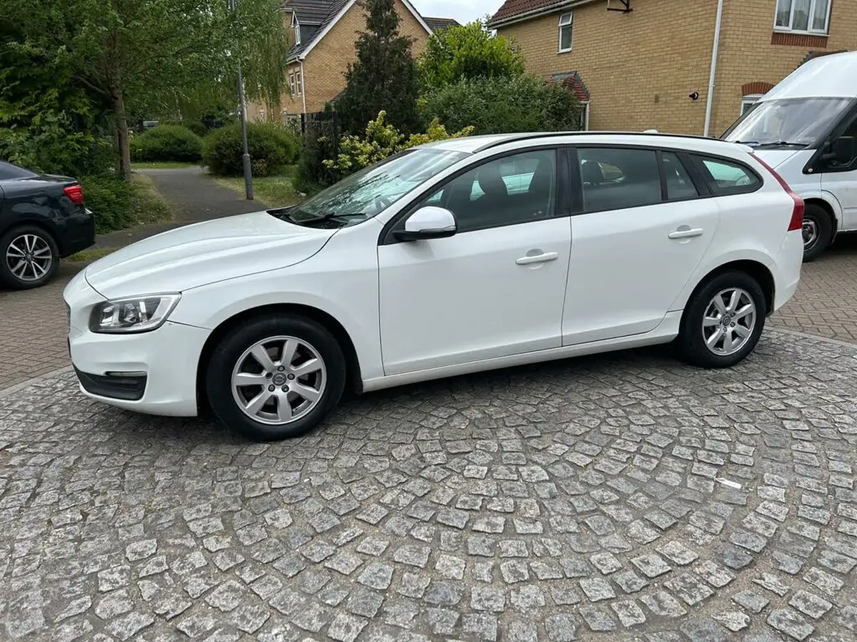2014-volvo-v60-16td-d2-business-edition-powershift-big-22
