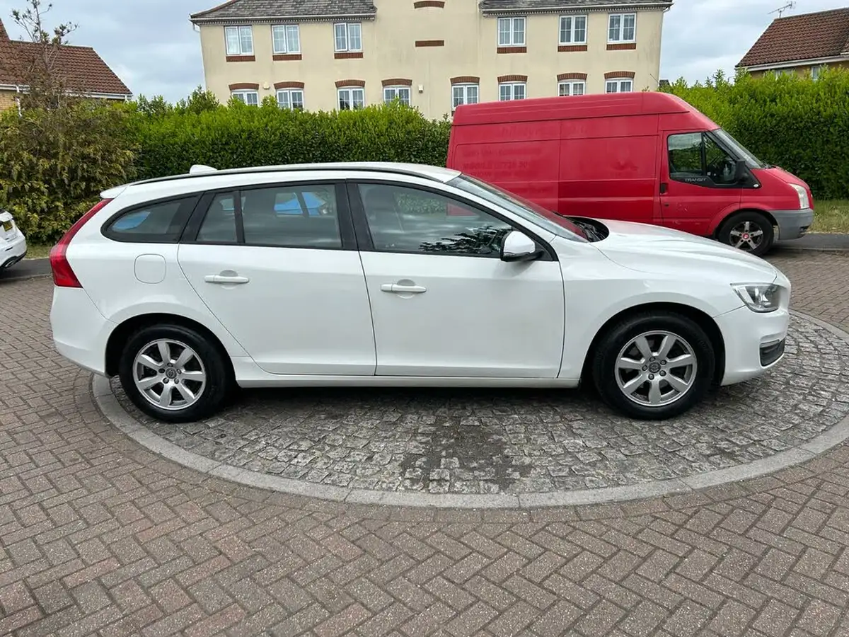 2014-volvo-v60-16td-d2-business-edition-powershift-big-46
