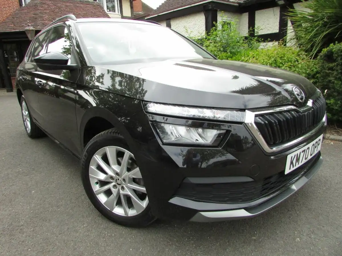 2020-skoda-kamiq-15-tsi-se-dsg-big-0