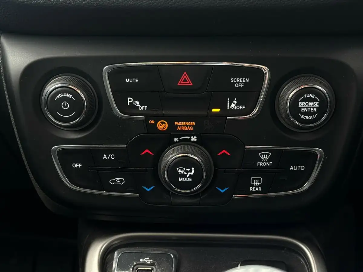 2019-jeep-compass-14-multiair-ii-longitude-big-22