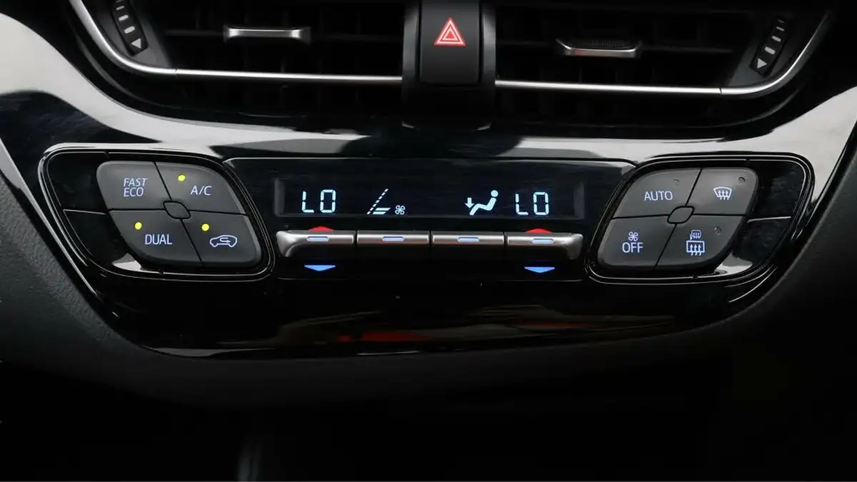 2022-toyota-c-hr-18-vvt-i-icon-big-11