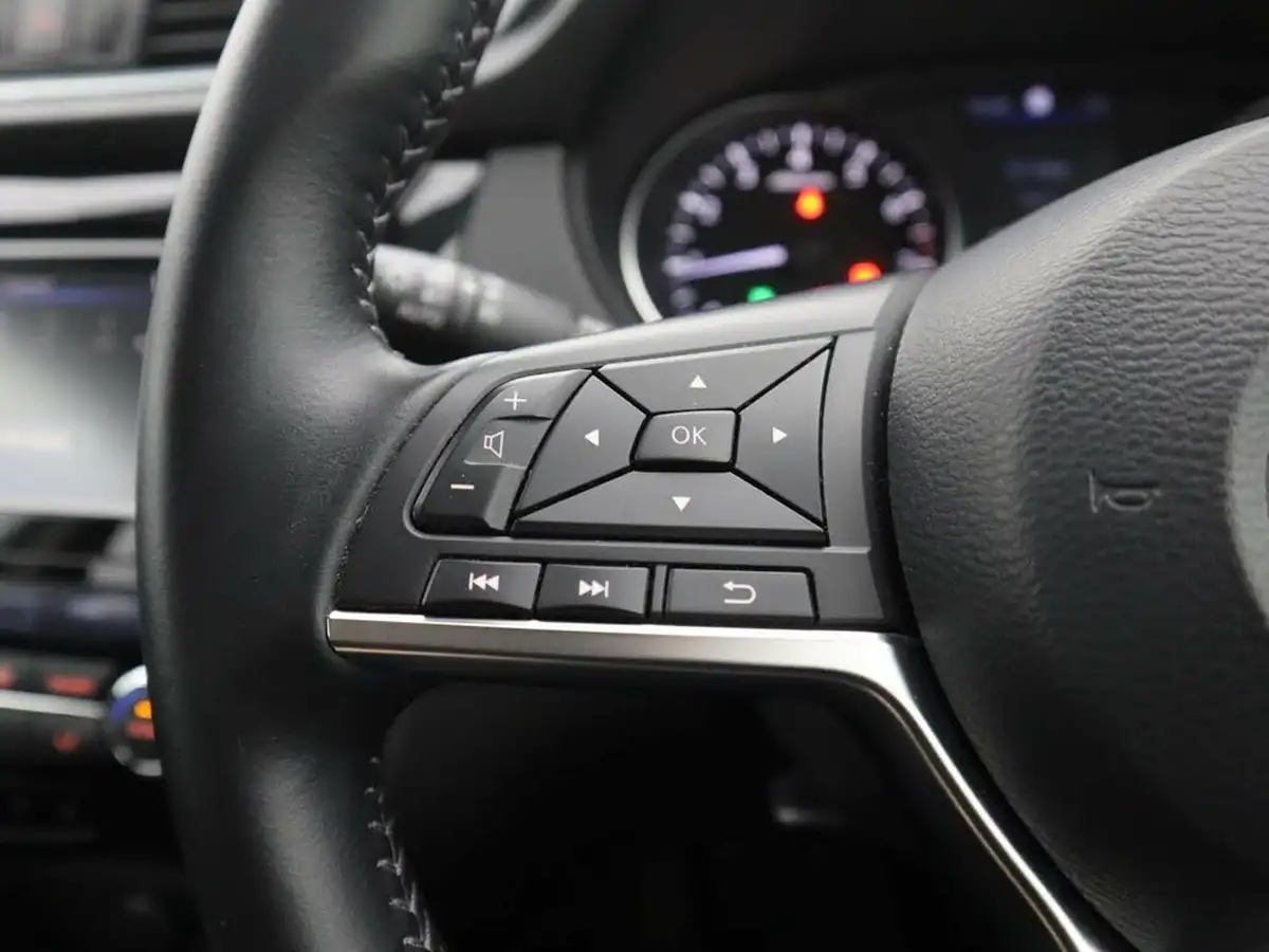 2020-nissan-qashqai-13-dig-t-acenta-premium-160ps-big-30