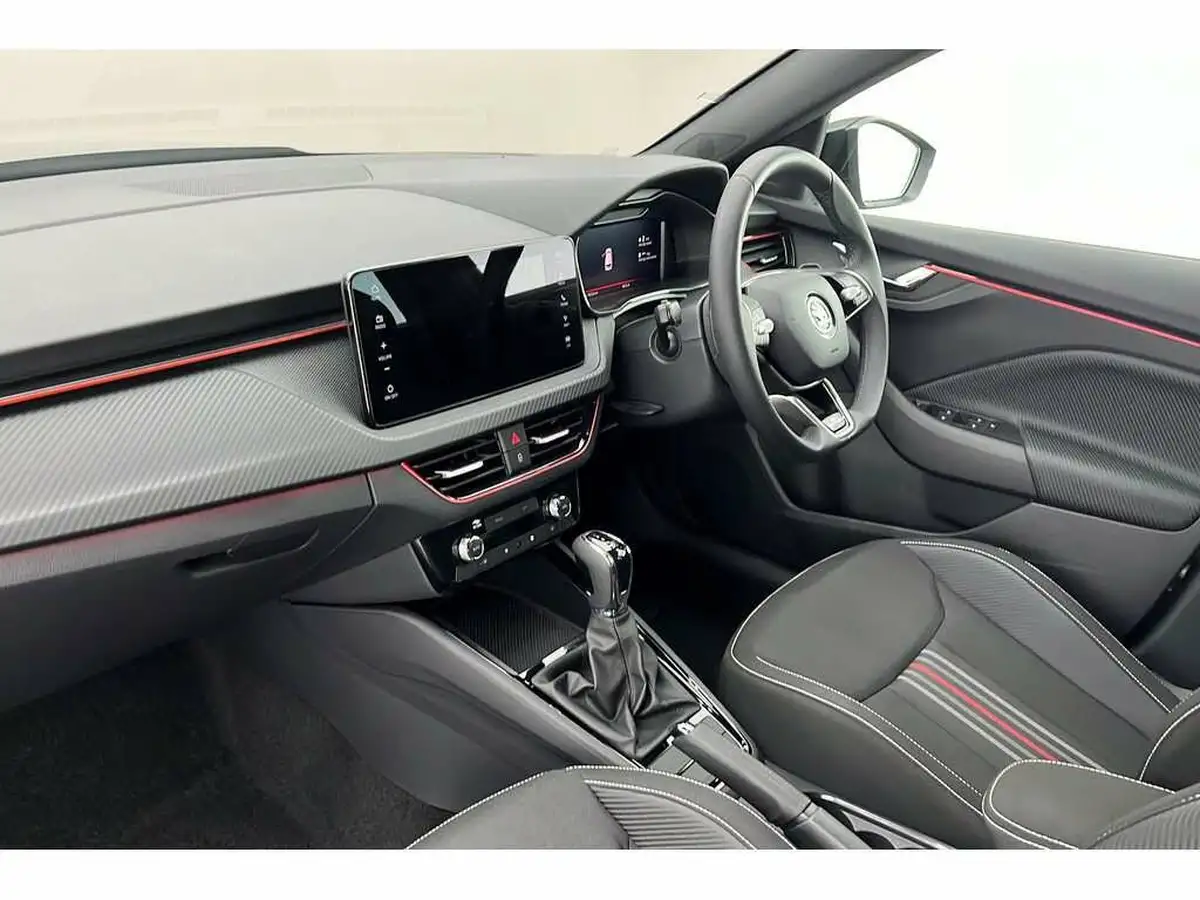 2024-skoda-kamiq-10-tsi-monte-carlo-116ps-dsg-big-1