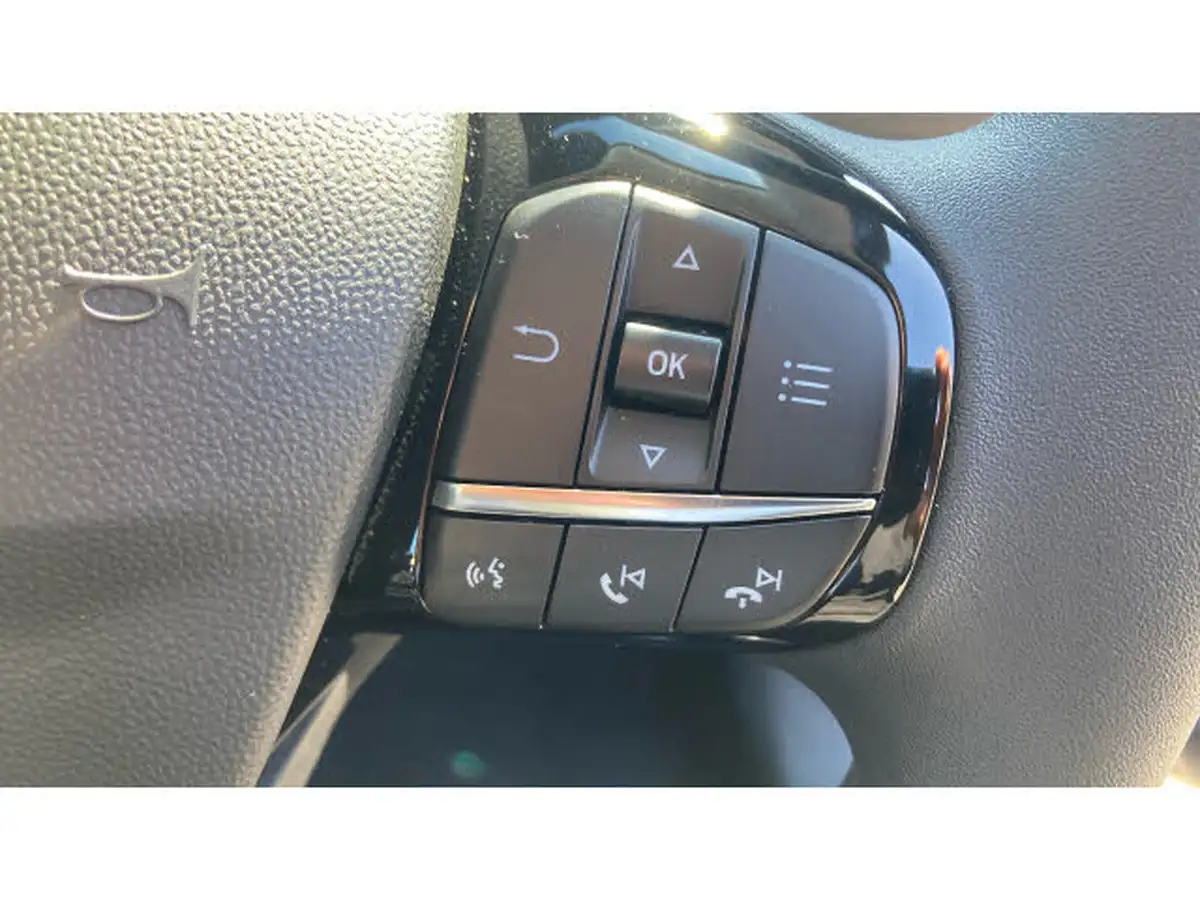 2022-ford-fiesta-10t-trend-100ps-5d-big-24