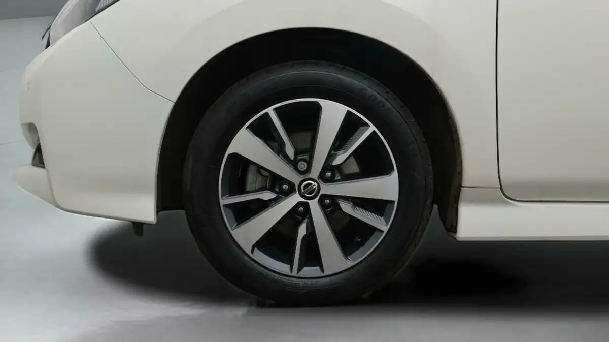 2021-nissan-leaf-e-acenta-big-18