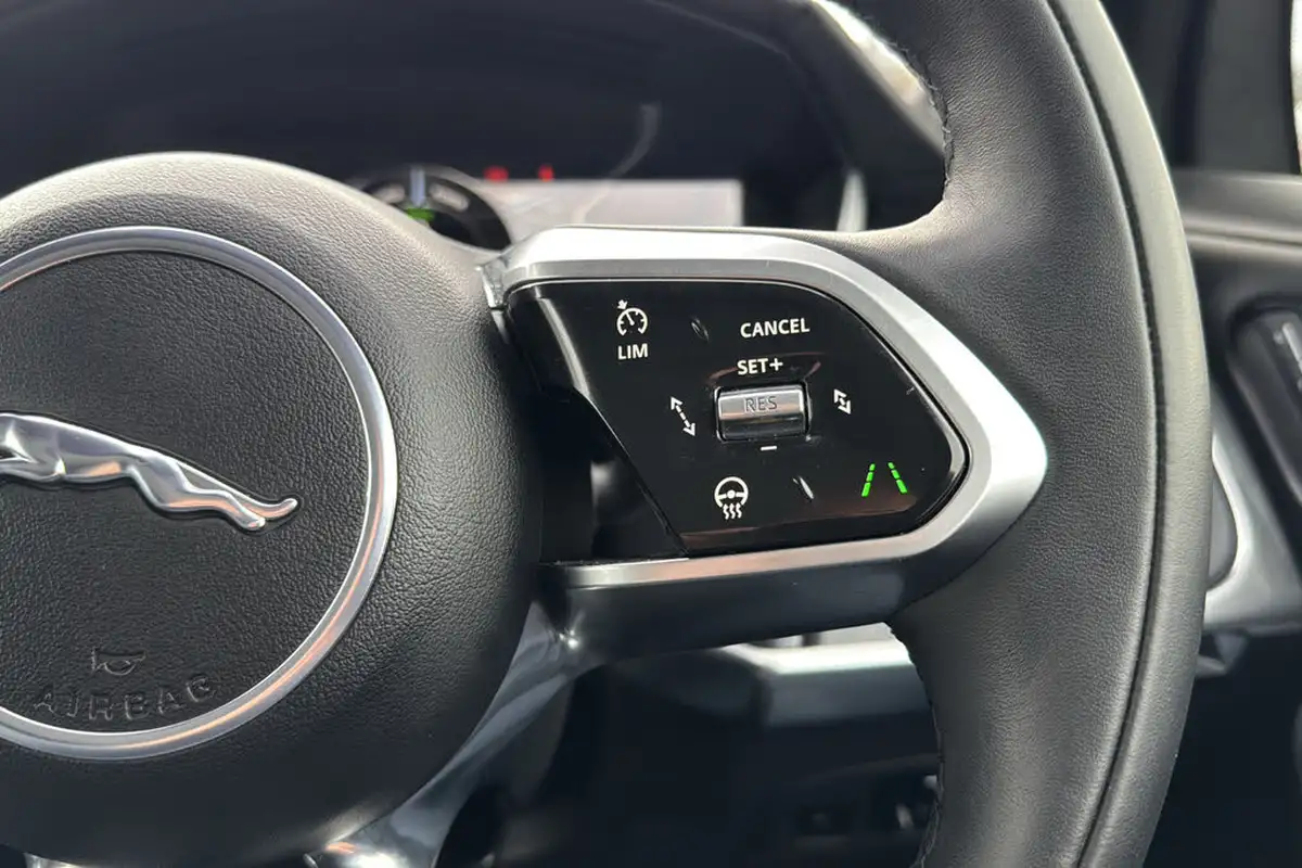2024-jaguar-i-pace-ev400-r-dynamic-hse-black-big-16