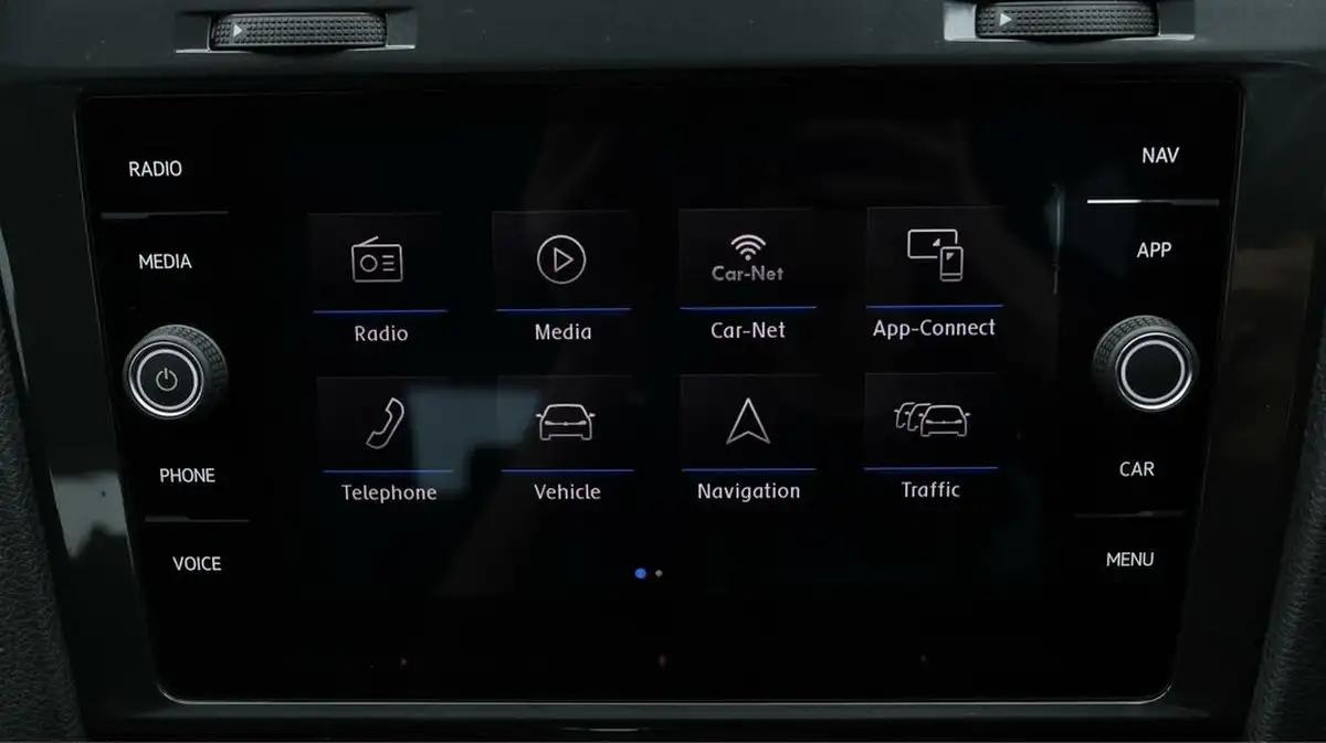 2019-volkswagen-golf-e-e-golf-big-11