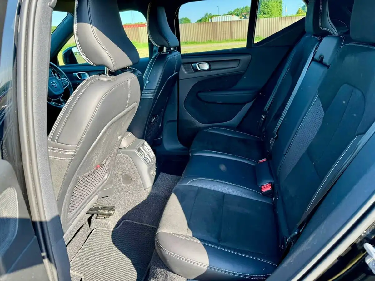 2020-volvo-xc40-15-t5-r-design-plug-in-hybrid-big-16
