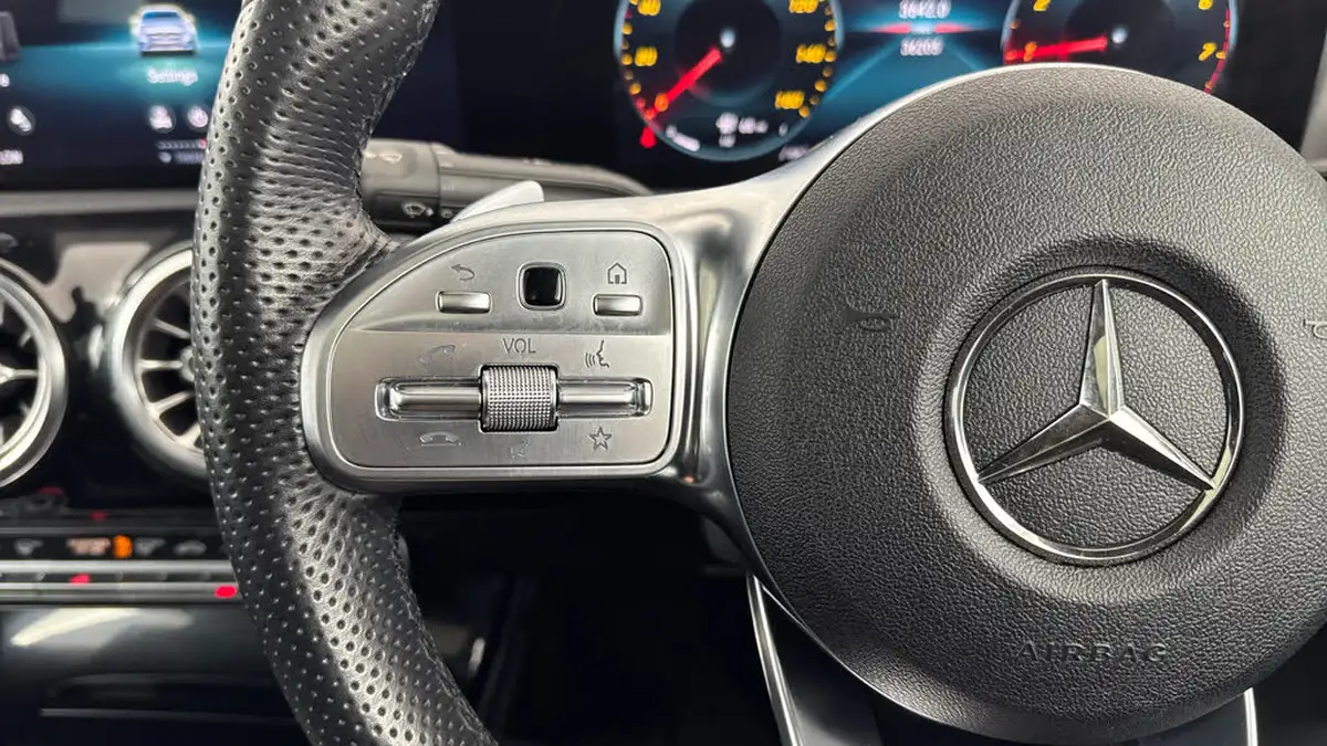 2022-mercedes-benz-cla-13-cla-180-amg-line-premium-plus-coupe-4d-big-20