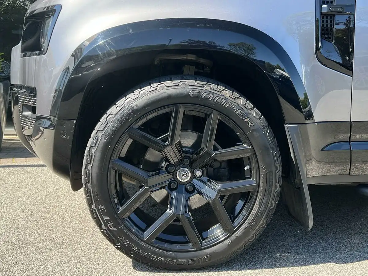 2021-land-rover-90-defender-30-d250-se-big-4