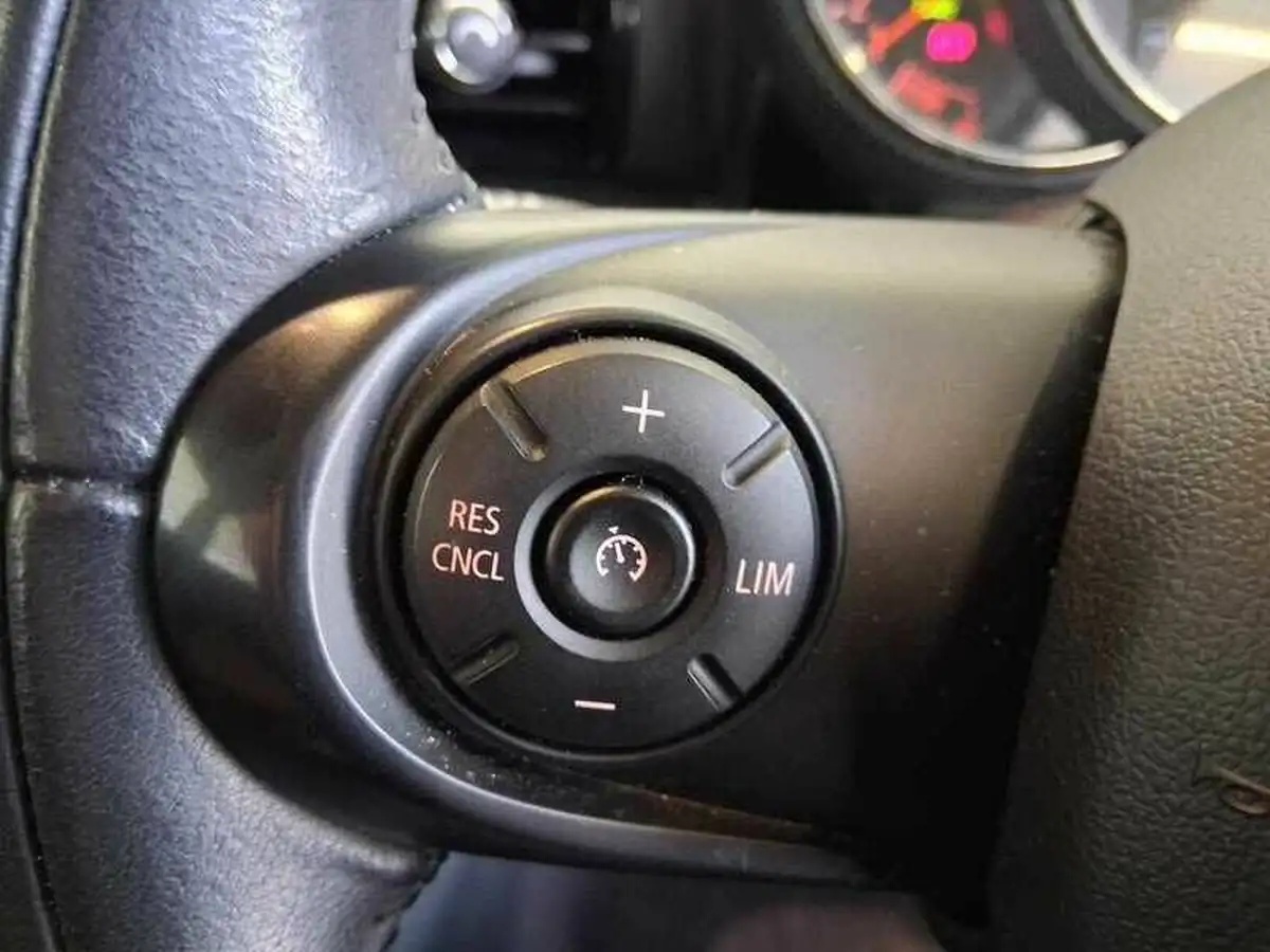 2020-mini-clubman-15-cooper-classic-auto-big-28