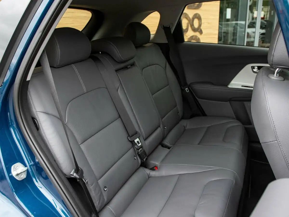 2017-kia-niro-16-gdi-first-edition-big-37