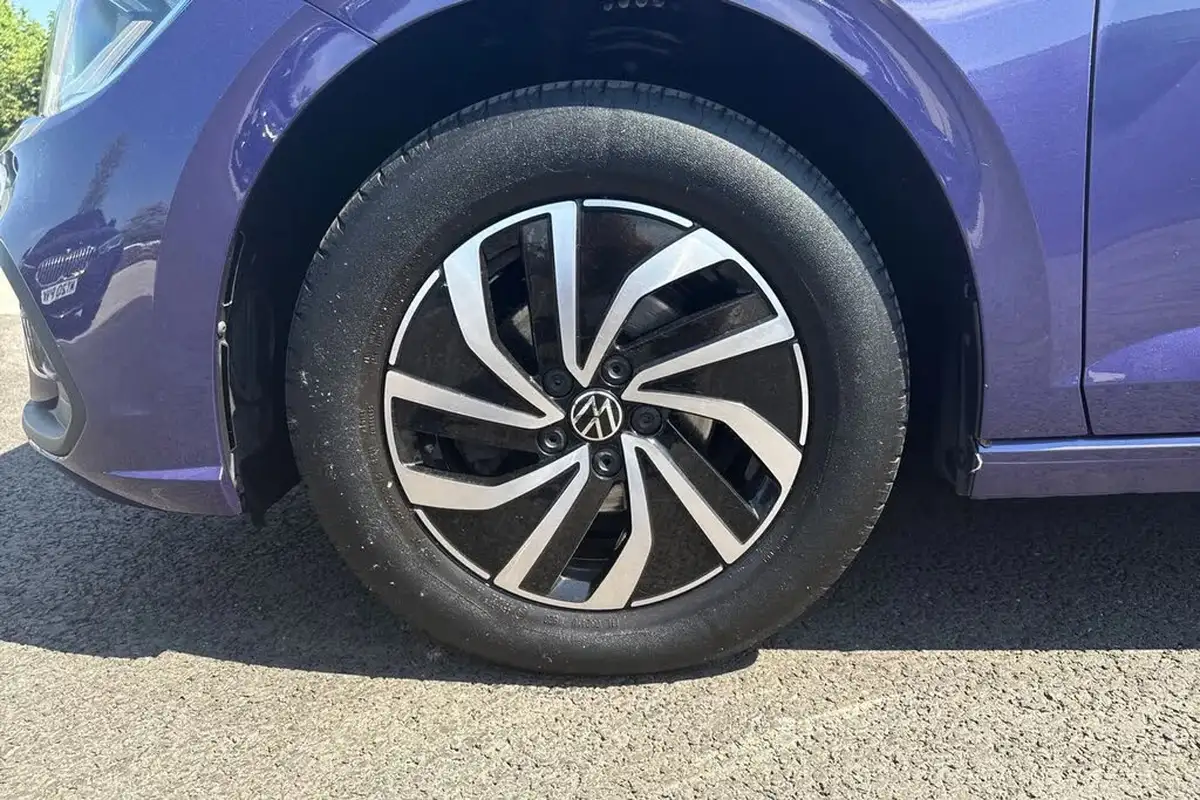 2023-volkswagen-polo-10-tsi-life-big-12