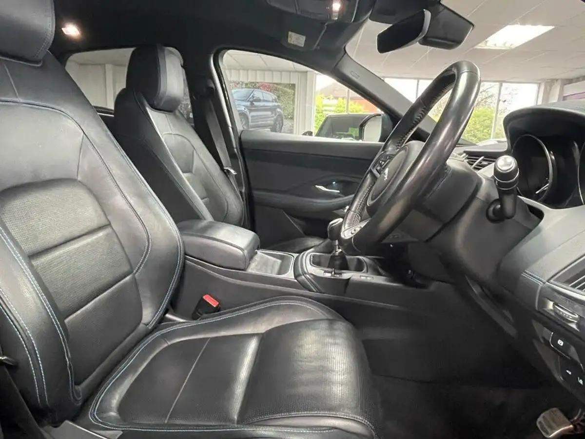 2019-jaguar-e-pace-20-i4d-r-dynamic-s-150ps-big-23