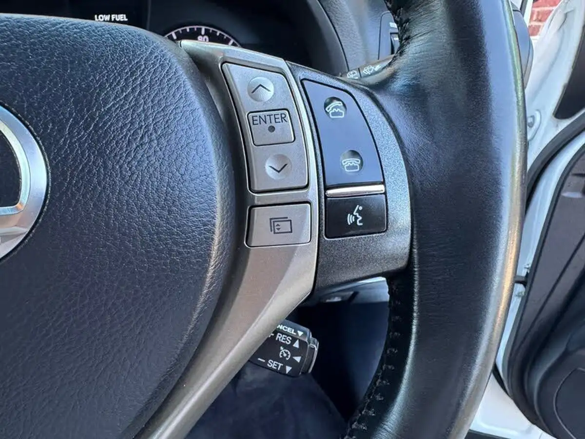 2013-lexus-rx-450h-35-luxury-big-32