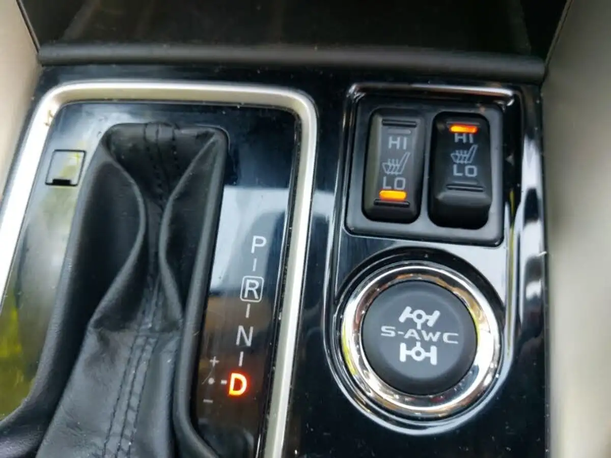 2020-mitsubishi-eclipse-cross-15-3-4wd-auto-big-12