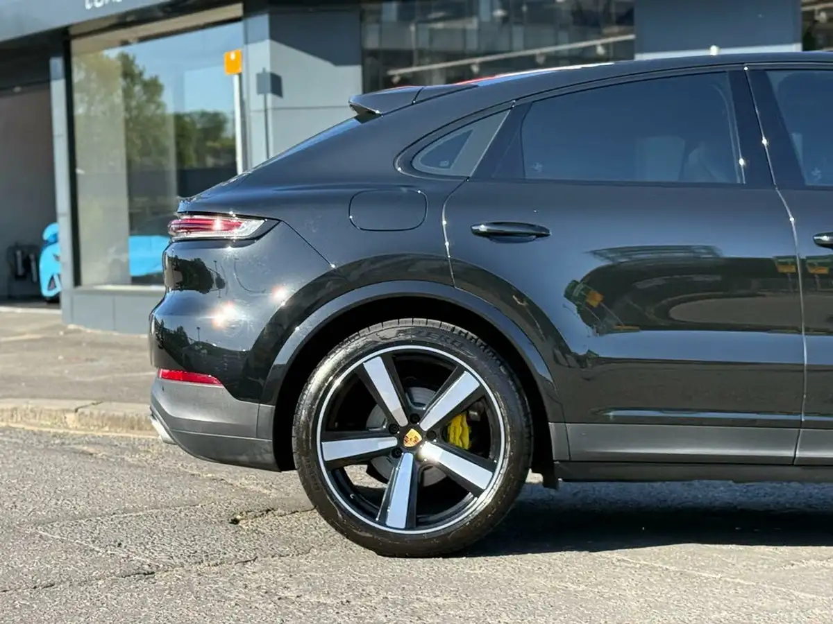 2024-porsche-cayenne-30-v6-353ps-coupe-big-39