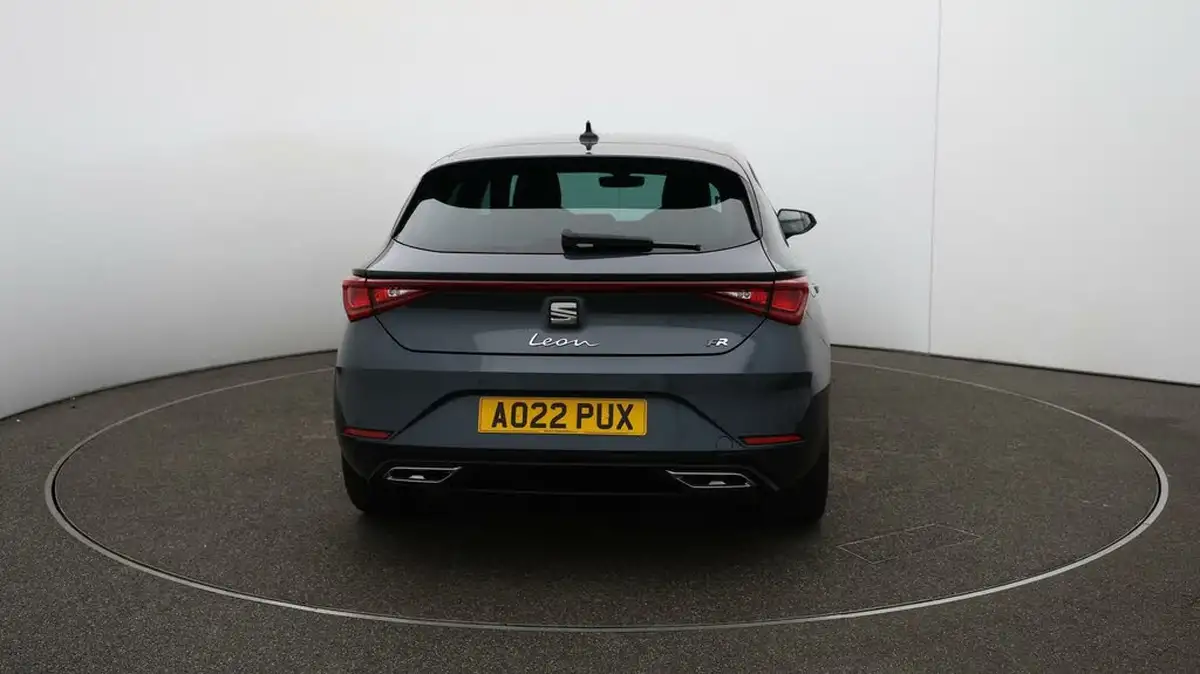 2022-seat-leon-big-57