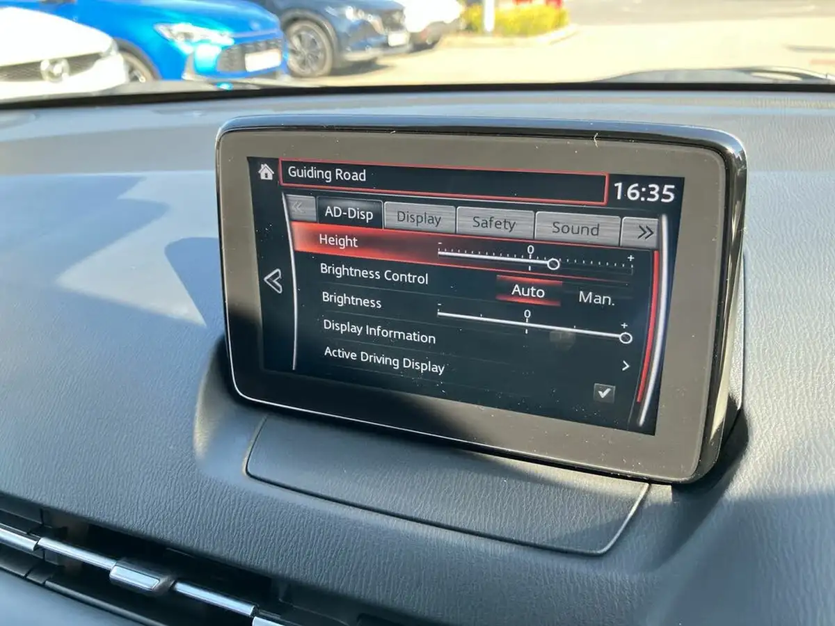 2021-mazda-mazda2-15-skyactiv-g-gt-sport-big-32