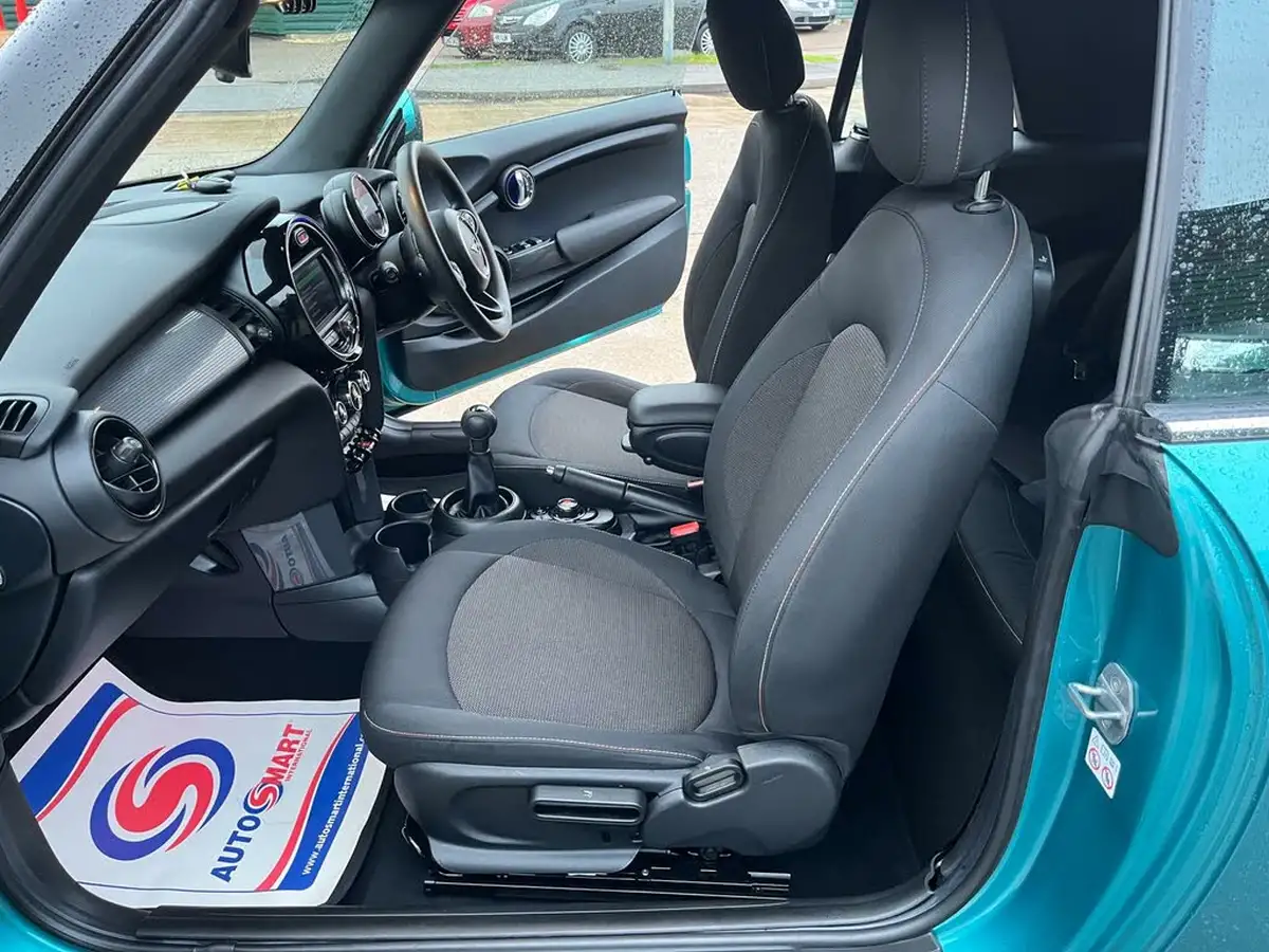 2019-mini-cooper-15-cooper-classic-convertible-2d-big-32