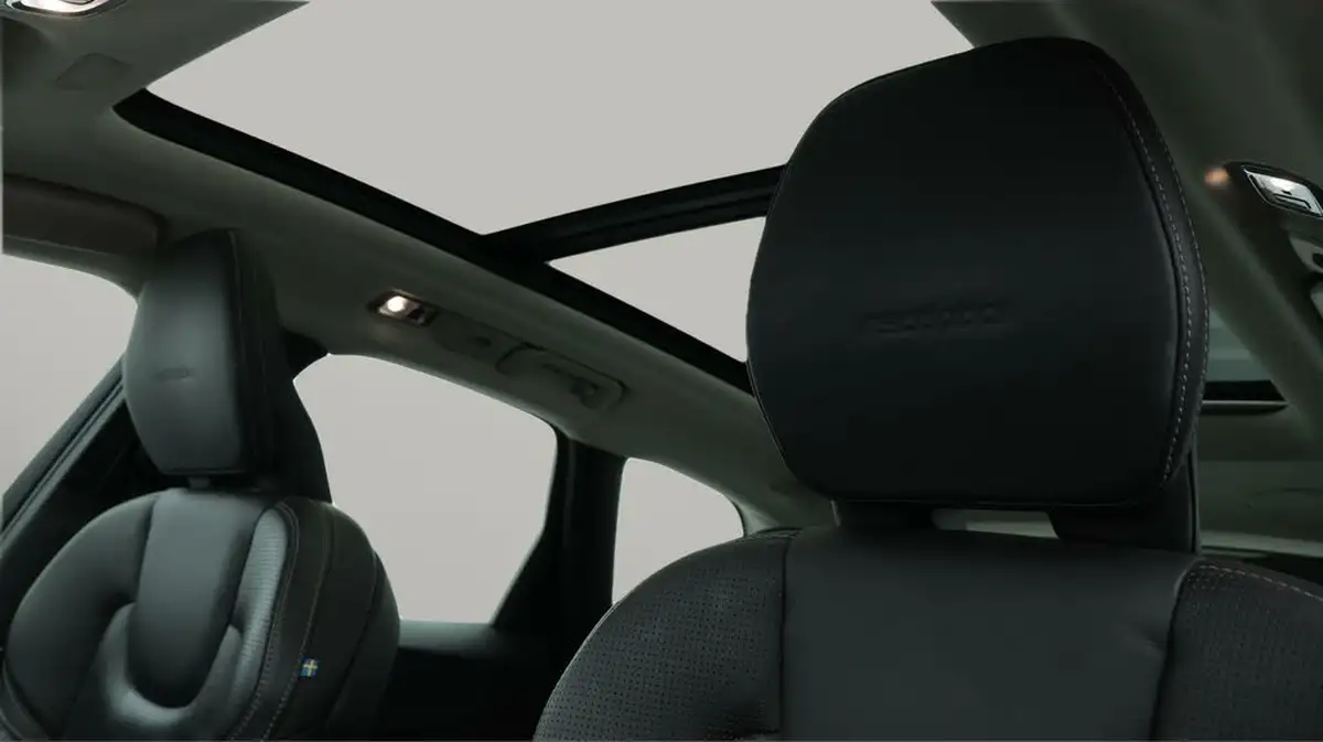 2018-volvo-xc60-20-t8-inscription-big-24