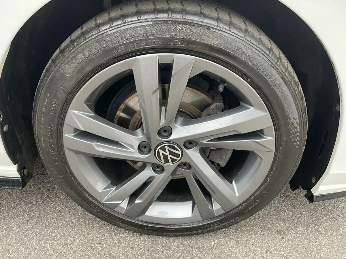 2021-volkswagen-golf-15-tsi-r-line-130ps-hatchback-big-36