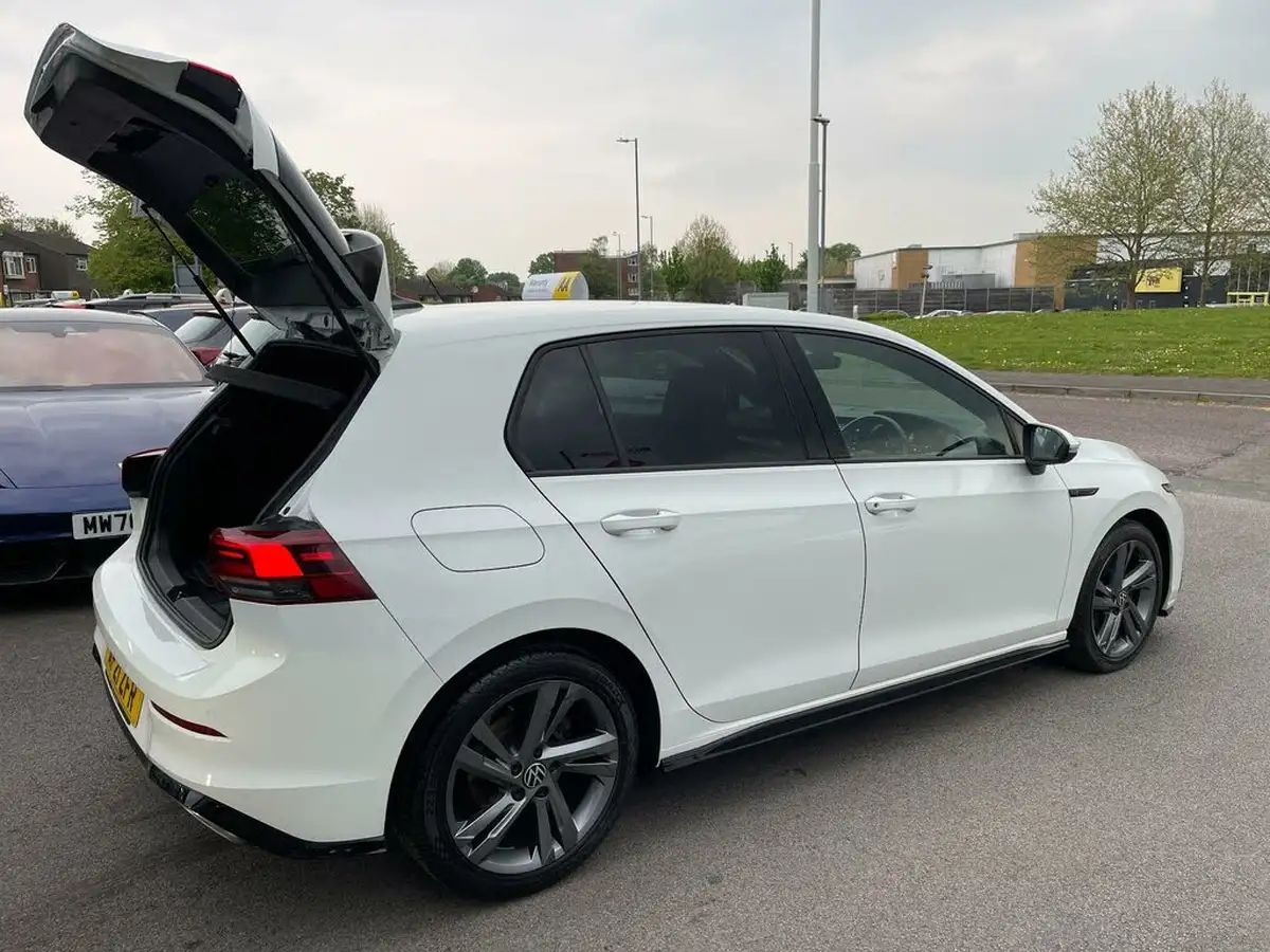 2021-volkswagen-golf-15-tsi-r-line-130ps-hatchback-big-12