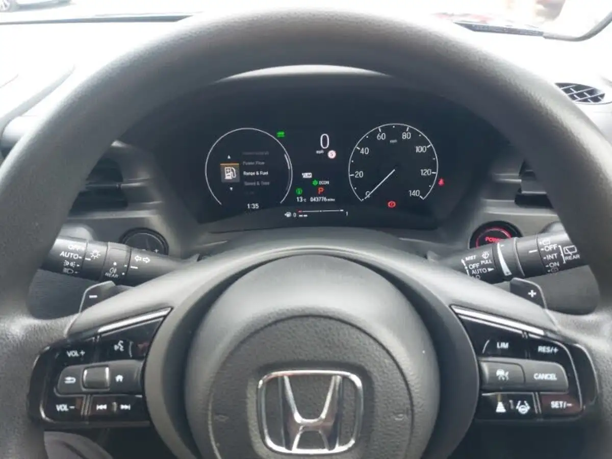 2022-honda-hr-v-15-i-mmd-elegance-big-14