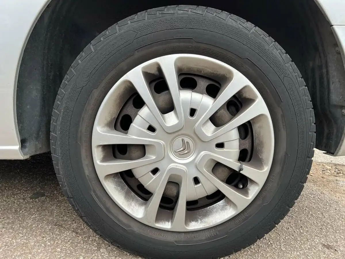 2019-citroen-spacetourer-15bluehdi-business-m-big-28