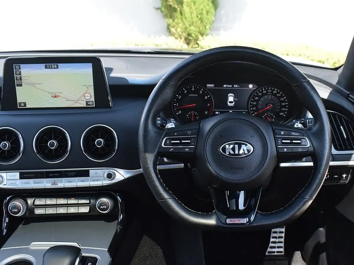 2019-kia-stinger-33-t-gdi-gt-s-365bhp-big-13