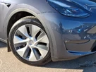 2022-tesla-model-y-e-long-range-small-8