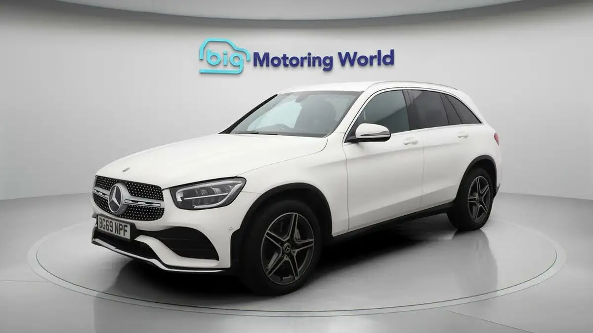 2019-mercedes-benz-glc-class-20d-glc220d-amg-line-station-wagon-5d-4matic-plus-big-3