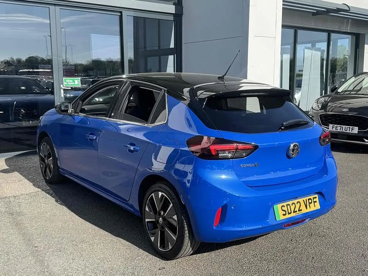 2022-vauxhall-corsa-e-elite-premium-big-15