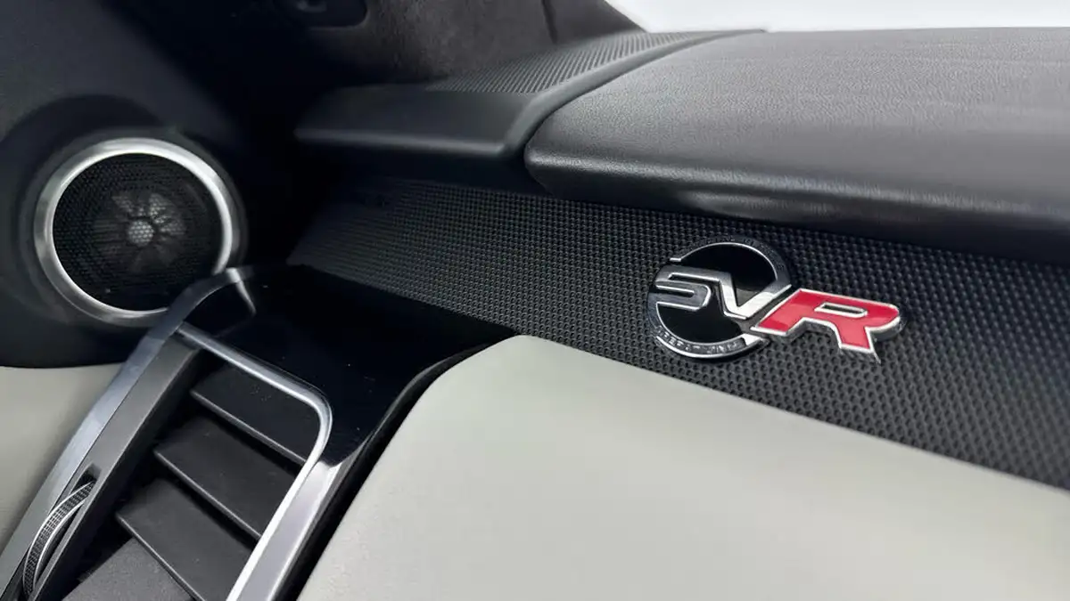2019-land-rover-range-rover-sport-50v8-sc-svr-big-23