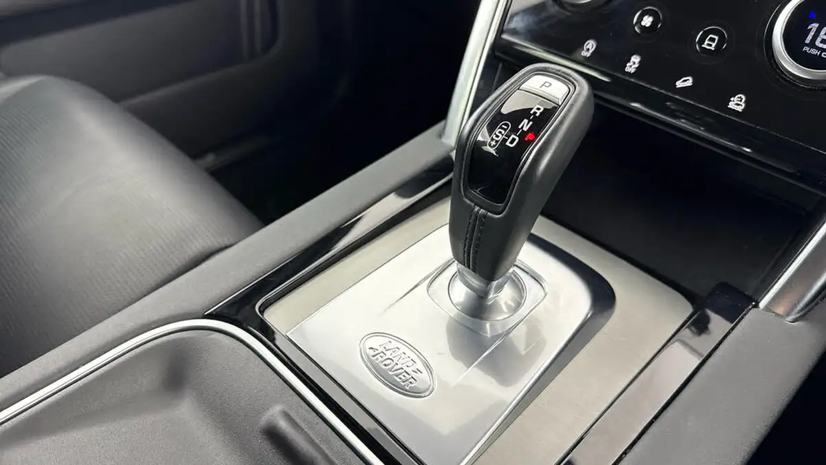2021-land-rover-discovery-sport-20-d200-r-dynamic-s-plus-big-15