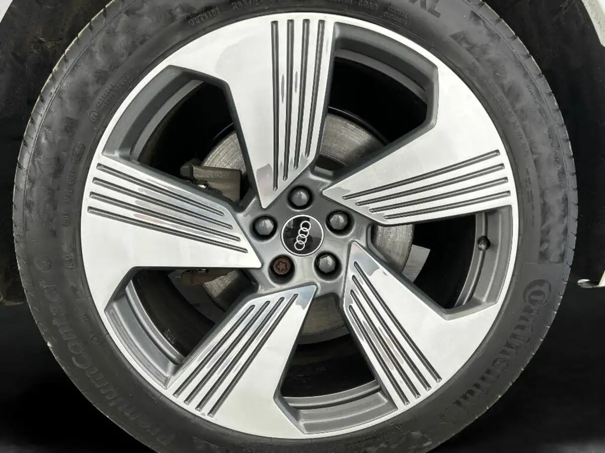 2021-audi-e-tron-55e-s-line-sportback-big-13