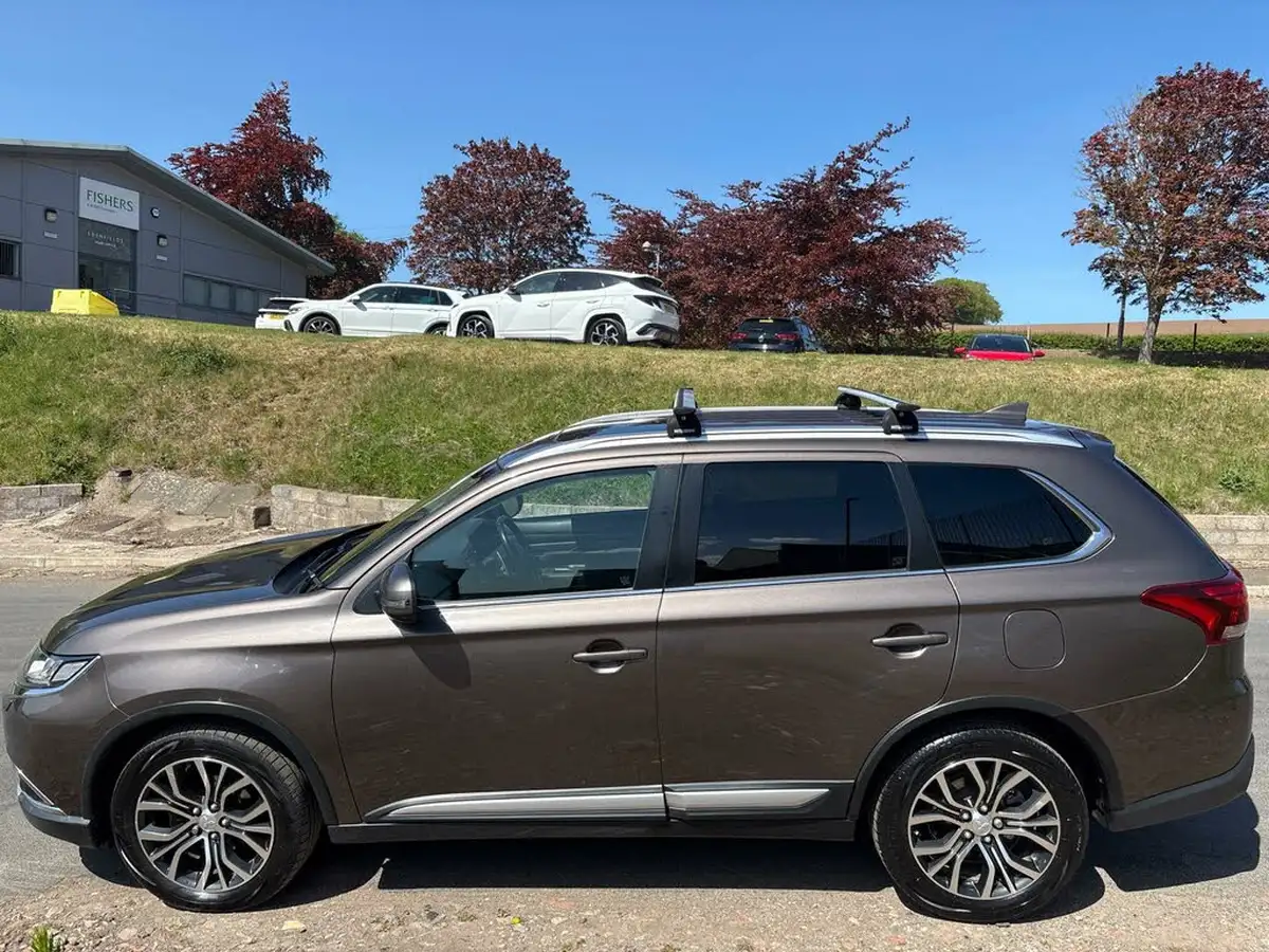 2018-mitsubishi-outlander-22di-d-4-leather-auto-big-3
