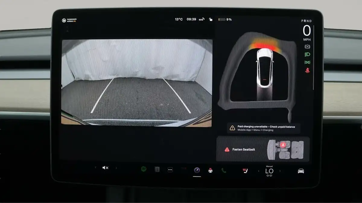 2023-tesla-model-y-e-rwd-big-23
