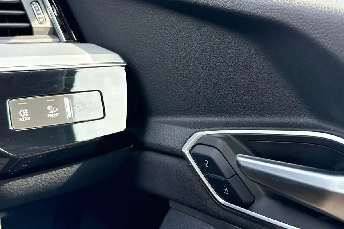 2023-audi-e-tron-55e-black-edition-sportback-big-56