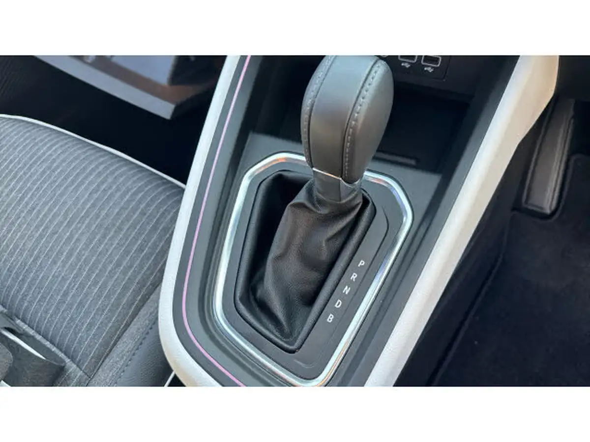 2023-renault-clio-16-techno-big-37