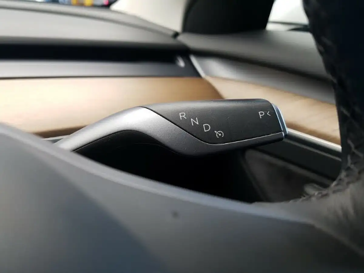2021-tesla-model-3-e-long-range-4x4-big-18