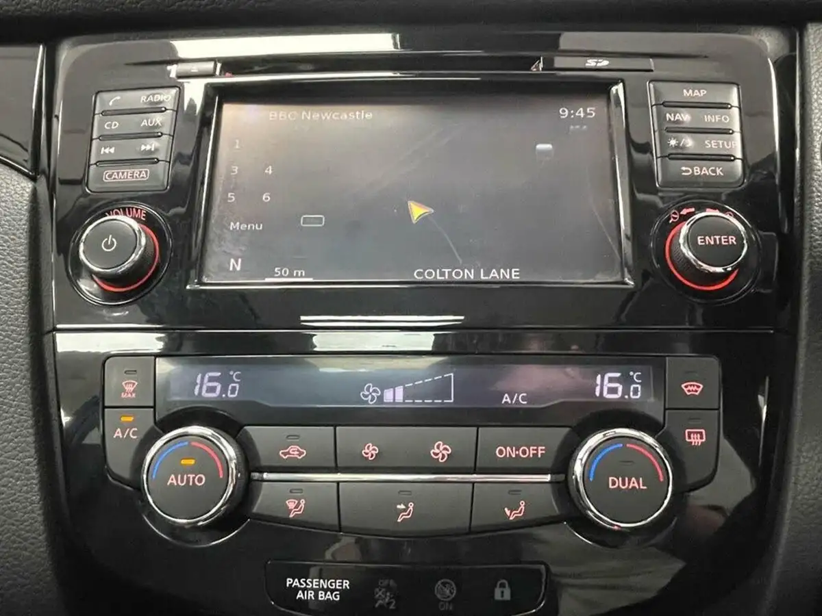 2015-nissan-qashqai-15dci-tekna-big-36